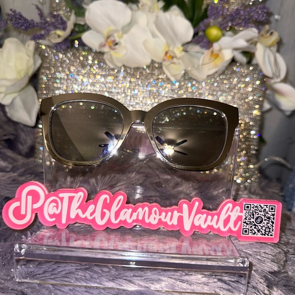 DIOR Silver Oversize Sunglasses Gorgeous Design on arms!! SO TRENDY RIGHT NOW! - Picture 12 of 13